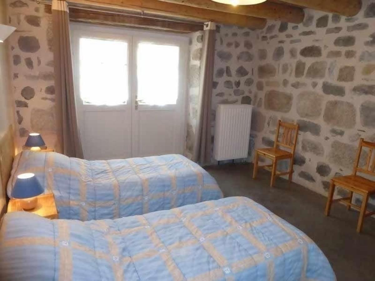 Gite Charmant Pour 8 Pers A Rauret Avec Cheminee, Terrasse Et Acces "Tourisme Et Handicap" - Fr-1-582-186 Dış mekan fotoğraf